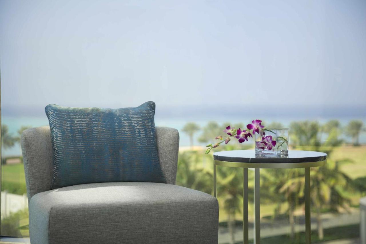 Views Hotel & Residences - Emaar King Abdullah Economic City Екстериор снимка