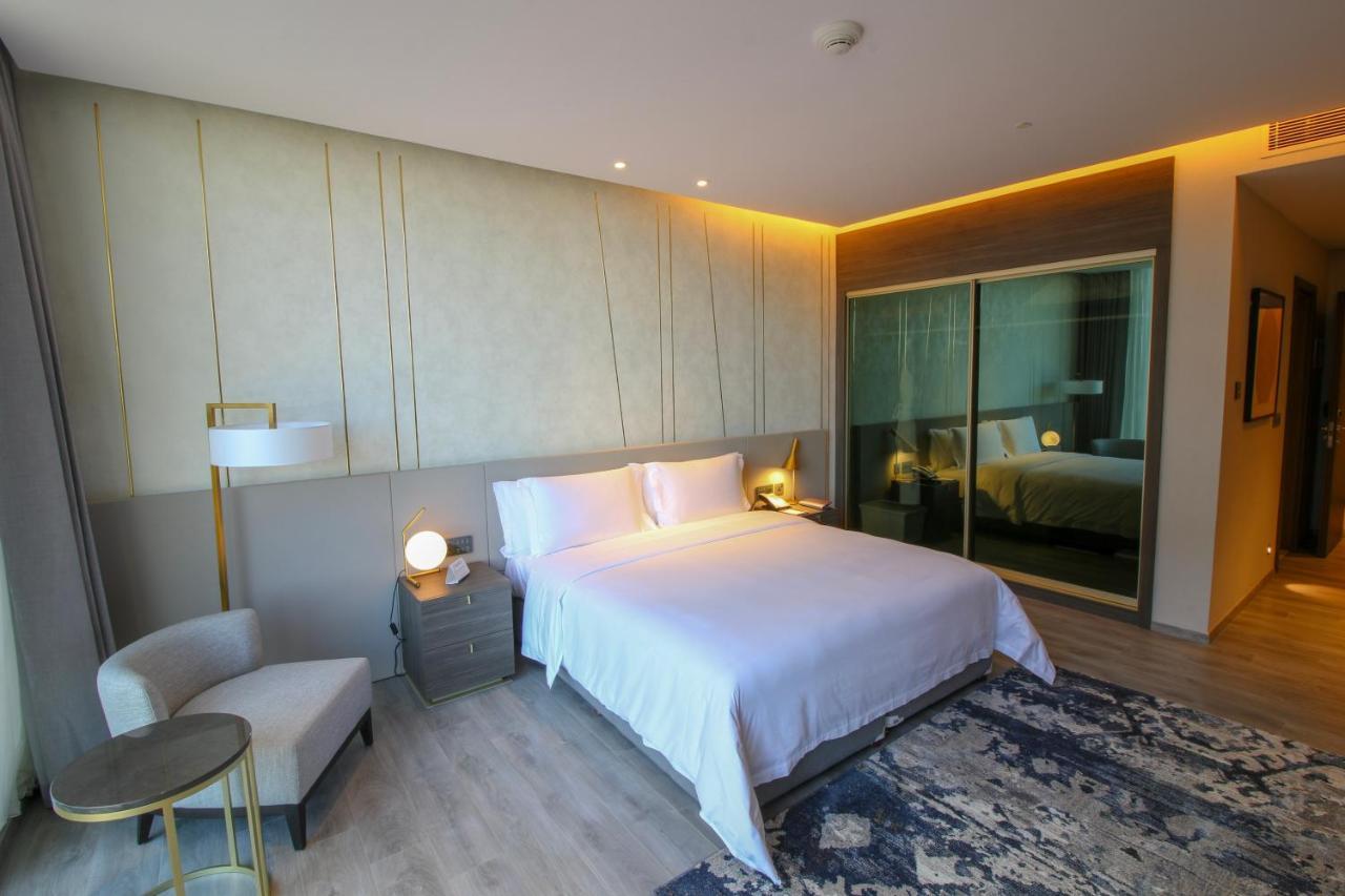 Views Hotel & Residences - Emaar King Abdullah Economic City Екстериор снимка